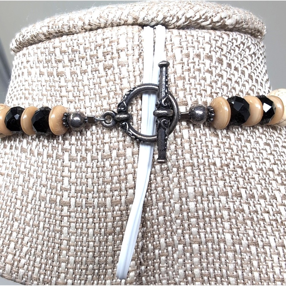 Buddha Head Pendant Beaded‎ Statement Necklace Toggle Clasp Neutral Beads Boho - Picture 4 of 5